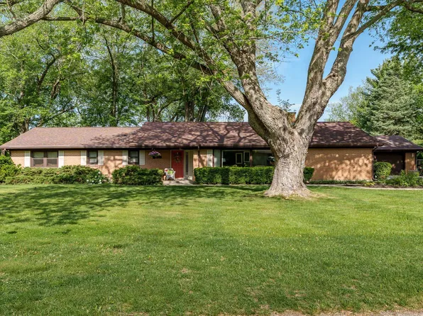 2068 E Ridge Rd, Beloit, WI 53511