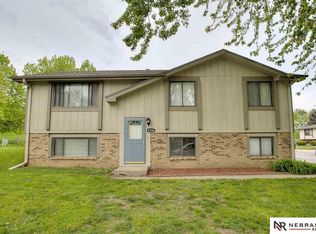 5708 S 137th St, Omaha, NE 68137