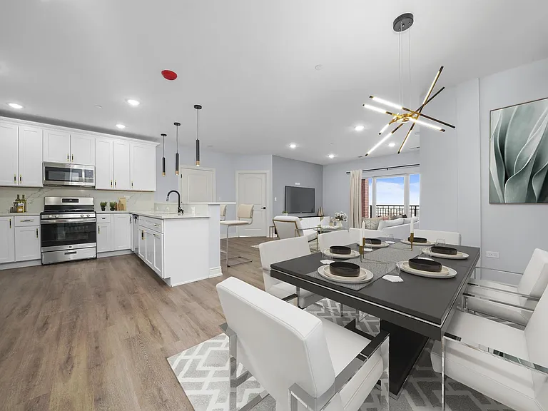 Premier Luxury Apartments — Photo 9