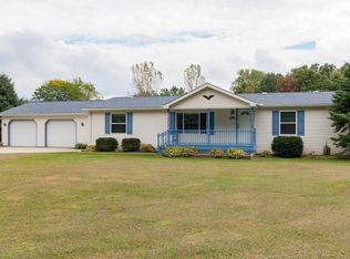 30365 Shaw Rd, Lawton, MI 49065