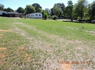 1900 Pryor Ave, Fort Smith, AR 72904