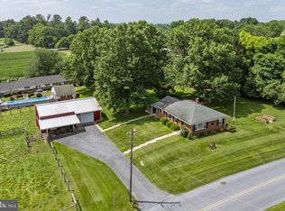 353 S Market St, Schaefferstown, PA 17088