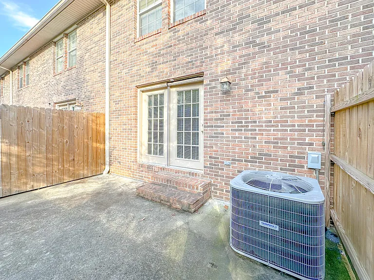 411 N Thornton Ave #2 — Photo 24