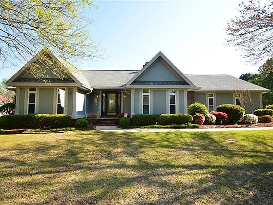 2nd image of 418 Wexford Cir
