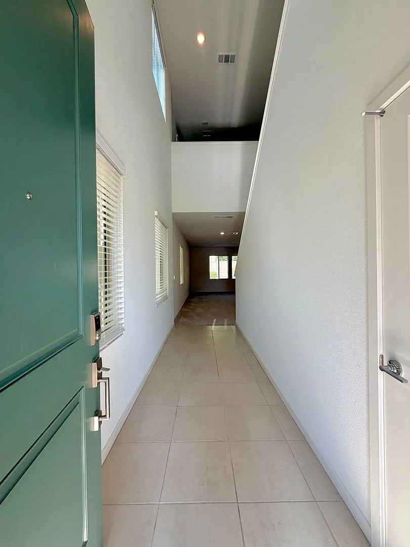 11377 Sonny Miller Court, Las Vegas, Nv 89183 — Photo 3