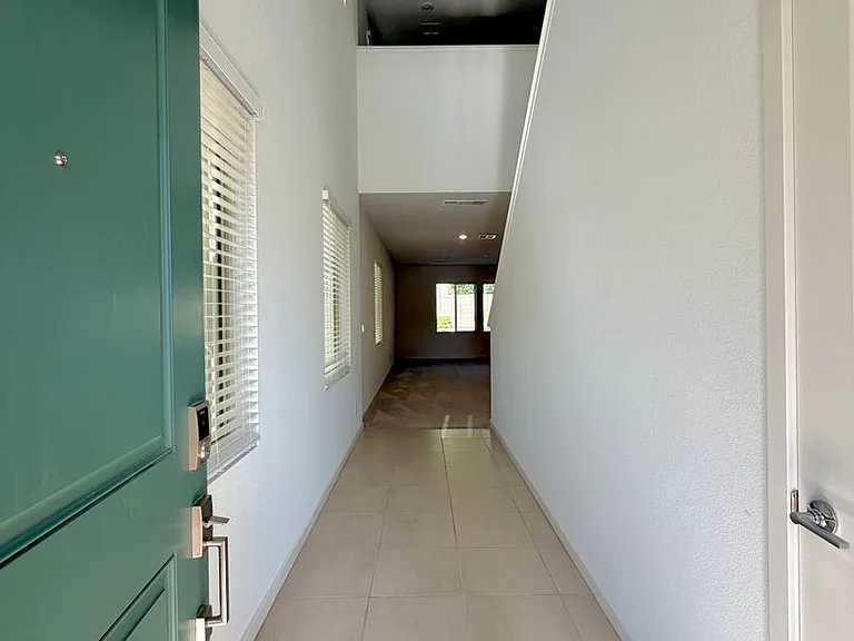 11377 Sonny Miller Ct — Photo 3