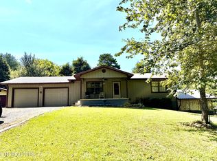 1003 Lincoln Rd, Jamestown, TN 38556
