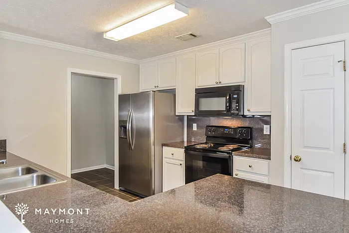 3 bed, 2.0 bath, 1467 sqft, $1,795 — Photo 4