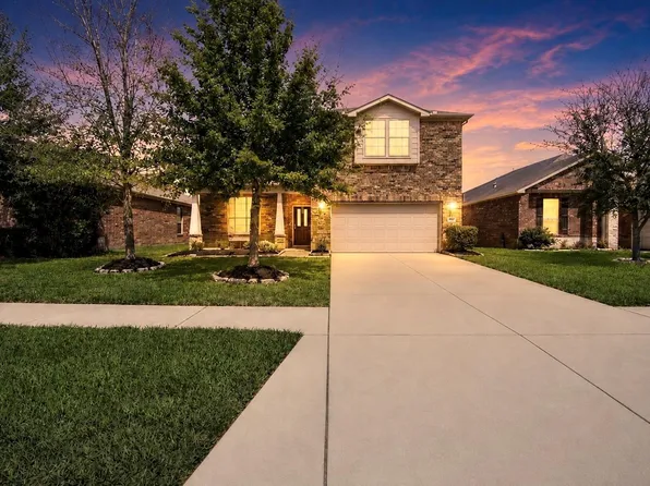 8207 Running Brook Ln, Rosenberg, TX 77469