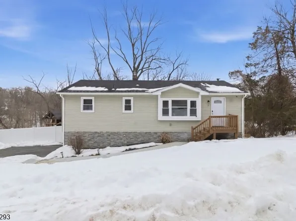 3 Gardenia Rd, Vernon Twp., NJ 07418