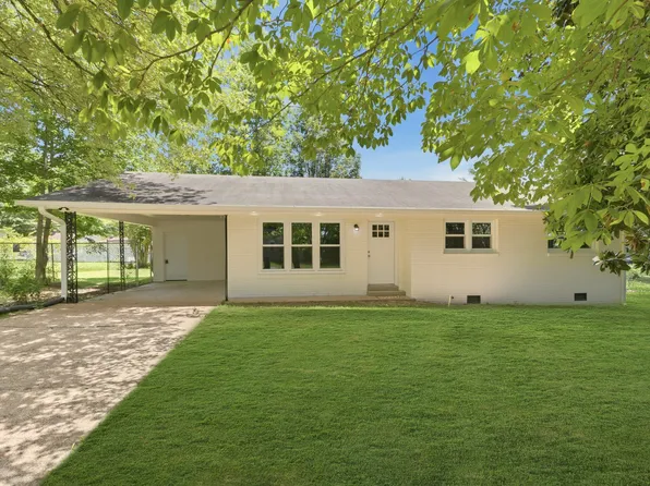 310 McDonald Dr, Huntingdon, TN 38344