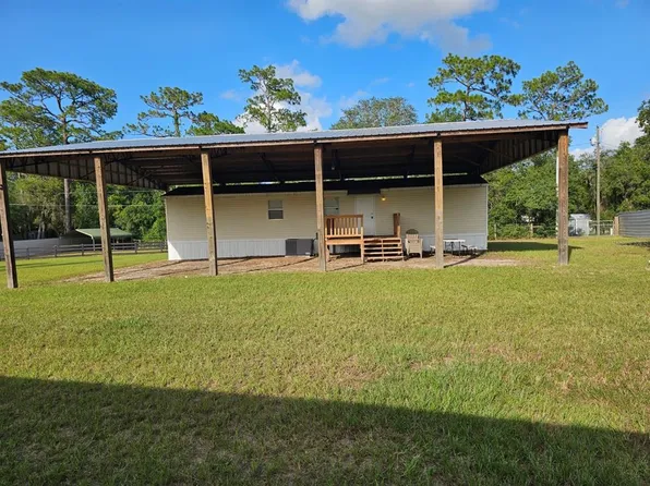9050 SE 196th Ter, Ocklawaha, FL 32179