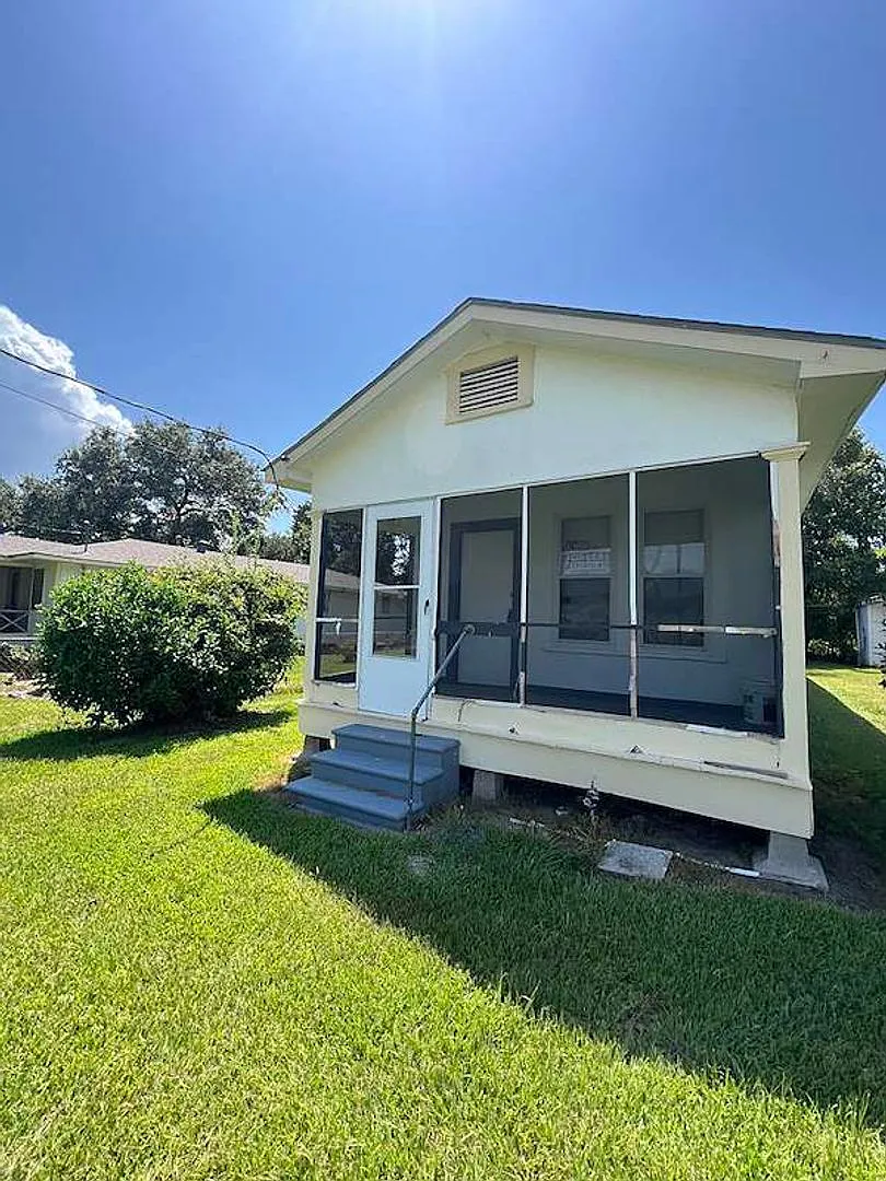 Freshly Updated 2BR Home | Screened Porch | Lawn Care Included | — Photo 1