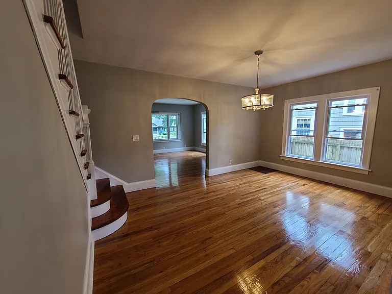 1114 N Madison St — Photo 5