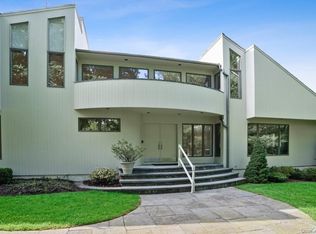 103 Wilmot Rd, New Rochelle, NY 10804