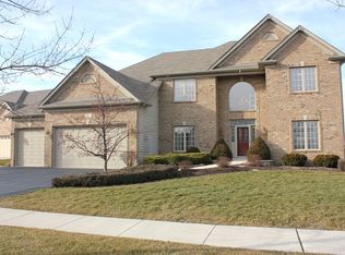 9 Trevino Ct, Bolingbrook, IL 60490