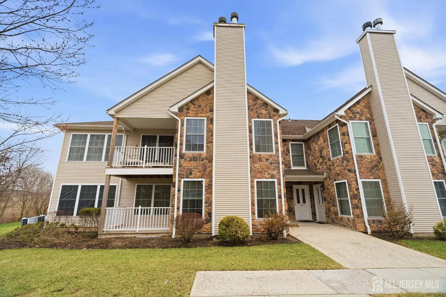 116 Chariot Ct photo 1