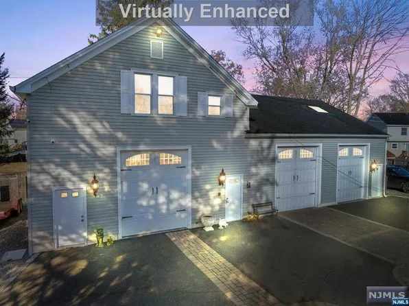 315 Shea Dr, New Milford, NJ 07646