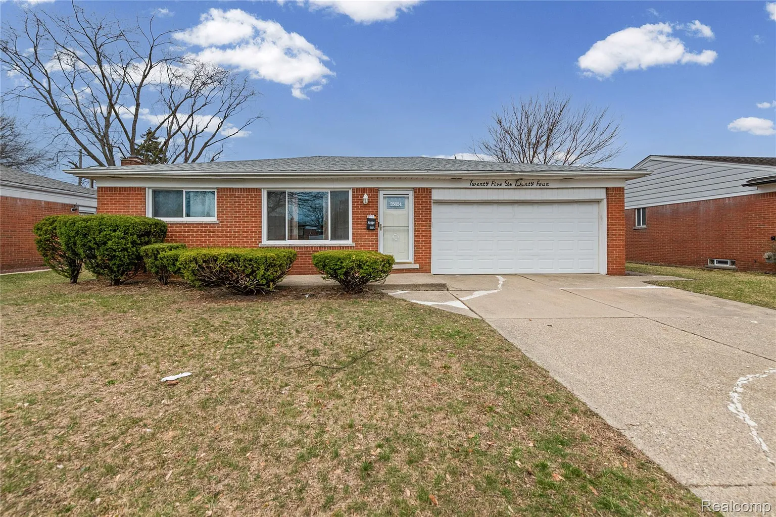 25624 Thomas Dr photo 1