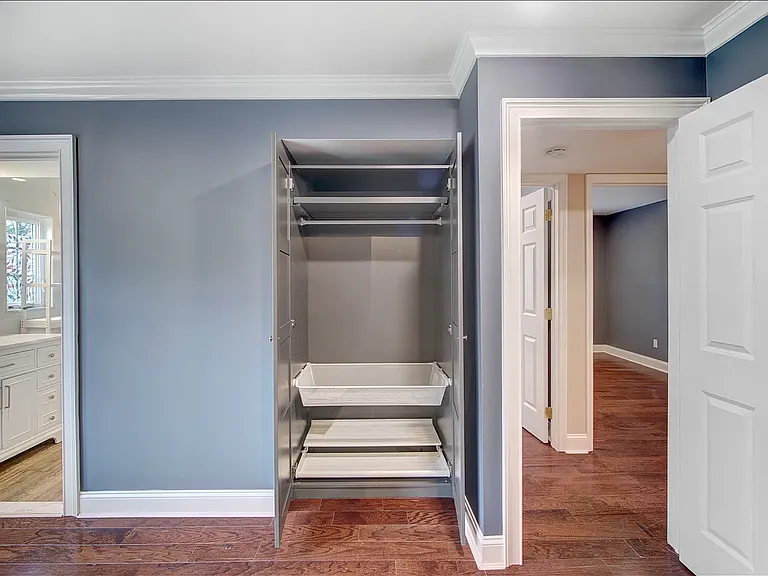 10 Stanford Dr — Photo 8