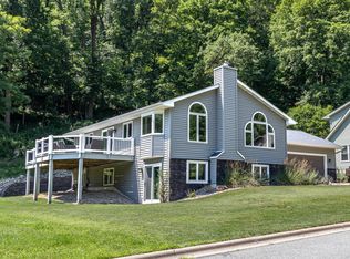 395 Pleasant Hill Dr, Winona, MN 55987