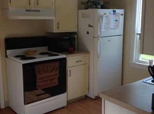 11 Village Dr APT 4, Manchester, ME 04351