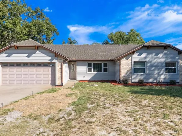 422 W De Carlo Ct, Deltona, FL 32725