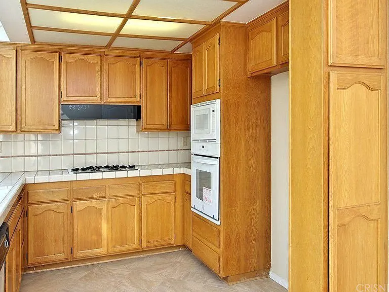 19538 Kilfinan St — Photo 10