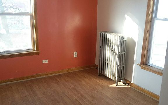 4th image of 2043 Asbury Ave
