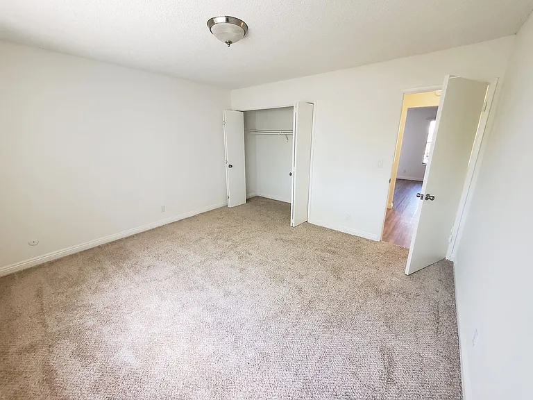10500 Westminster Ave — Photo 22