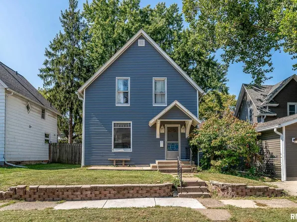 1811 12th St, Moline, IL 61265