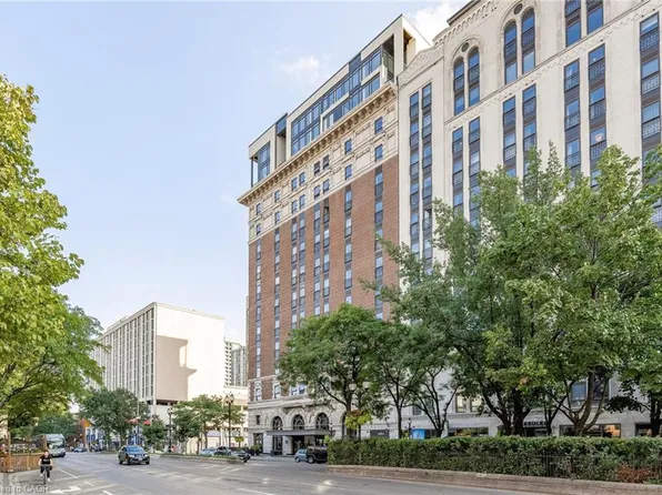 112 King St E #Penthouse 05, Hamilton, ON L8N 1V2