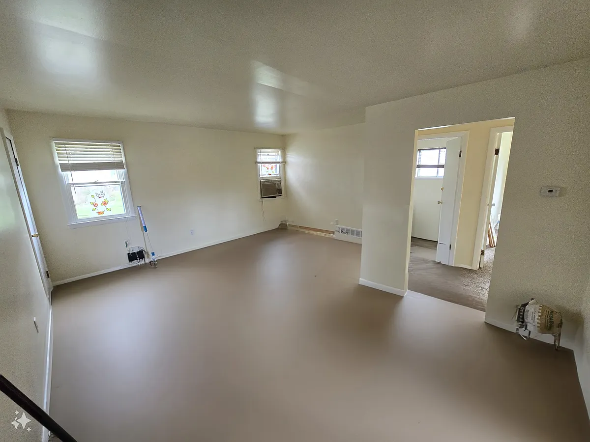 Building Photo - 2218 Hamilton Ave #C