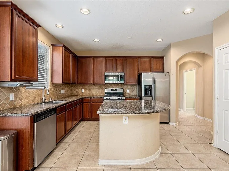 130 Zephyr Bend Pl — Photo 10