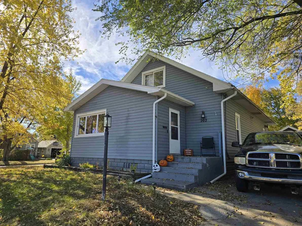202 Hackett St, Beloit, WI 53511