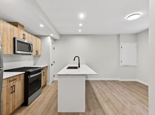 10335 135th St NW #3B, Edmonton, AB