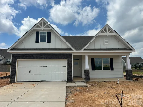 1782 Wardwell Dr, Sherrills Ford, NC 28673