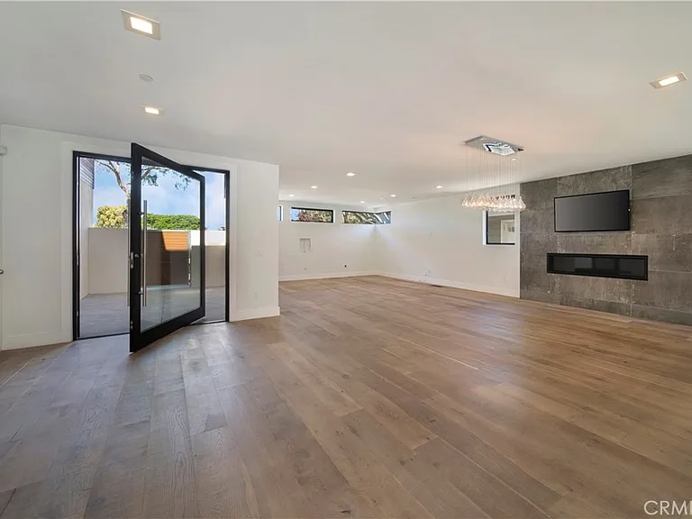 324 Saint Andrews Rd — Photo 8