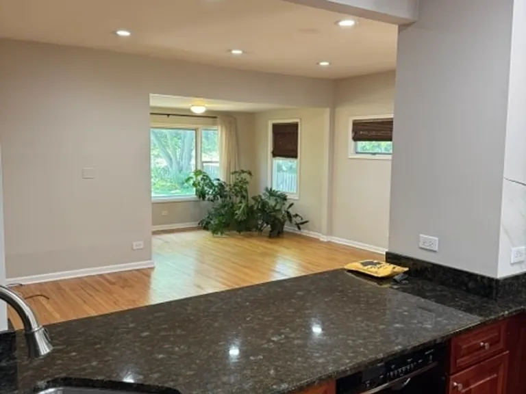 255 S Happ Rd — Photo 8