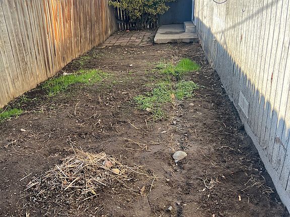 4th image of 621 N 5th Ave APT B