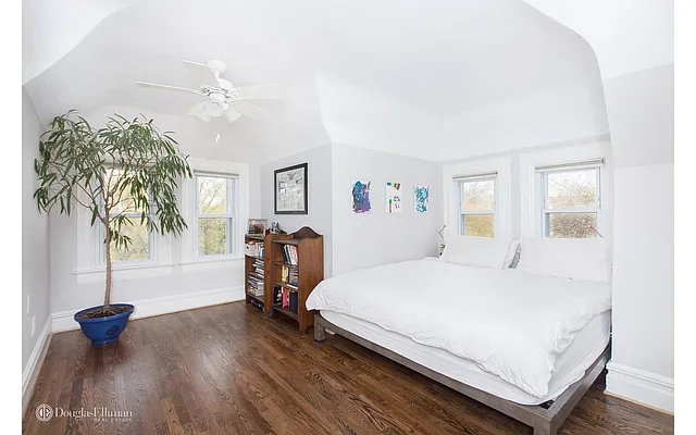 Rented by Douglas Elliman | media 7