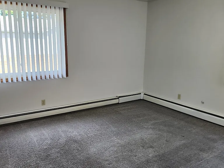 760 W Wisconsin Ave — Photo 10