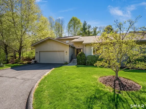 5 Boxwood Circle, Avon, CT 06001