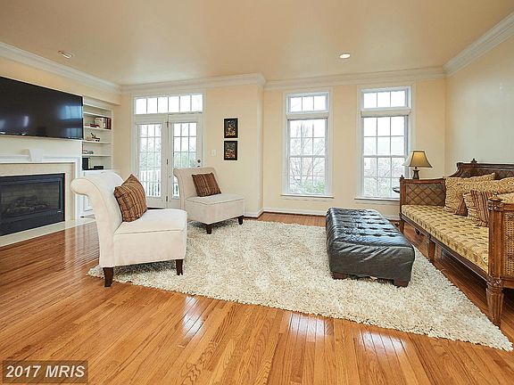 5th image of 4080 Clovet Dr #29