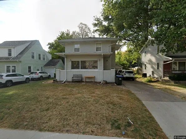 321 Melrose Ct, Iowa City, IA 52246