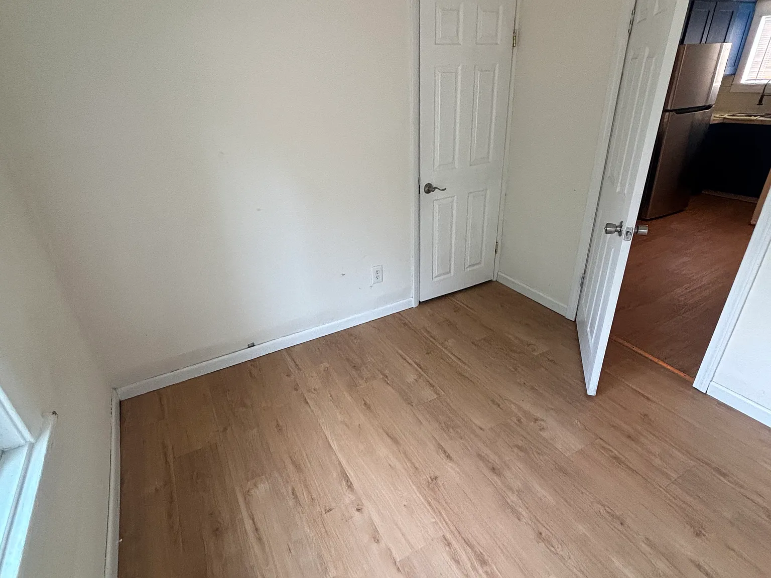 1 bed, 650 sqft, $1,200 — Photo 2