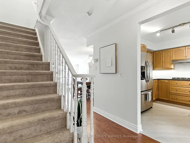 442 Maple Ave #7 — Photo 16