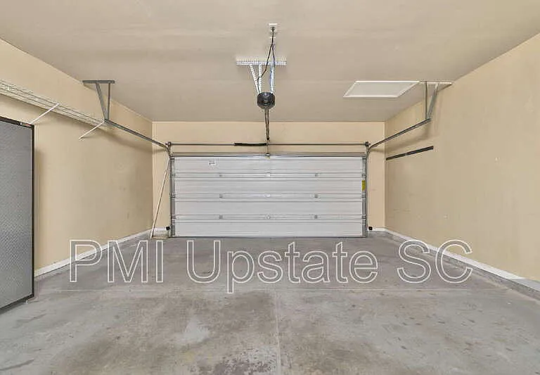 218 Marefair Ln — Photo 25