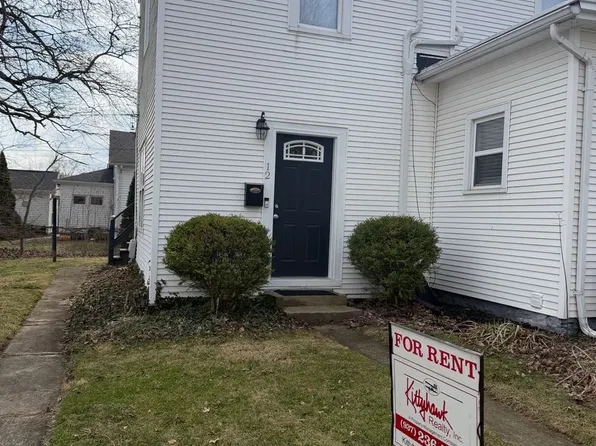 12 Ford Ave, Tipp City, OH 45371