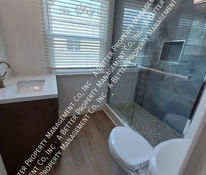 1135 E Appleton St #10 — Photo 8